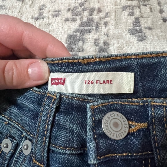 Kids Levi’s Flared Jeans - Picture 5 of 8